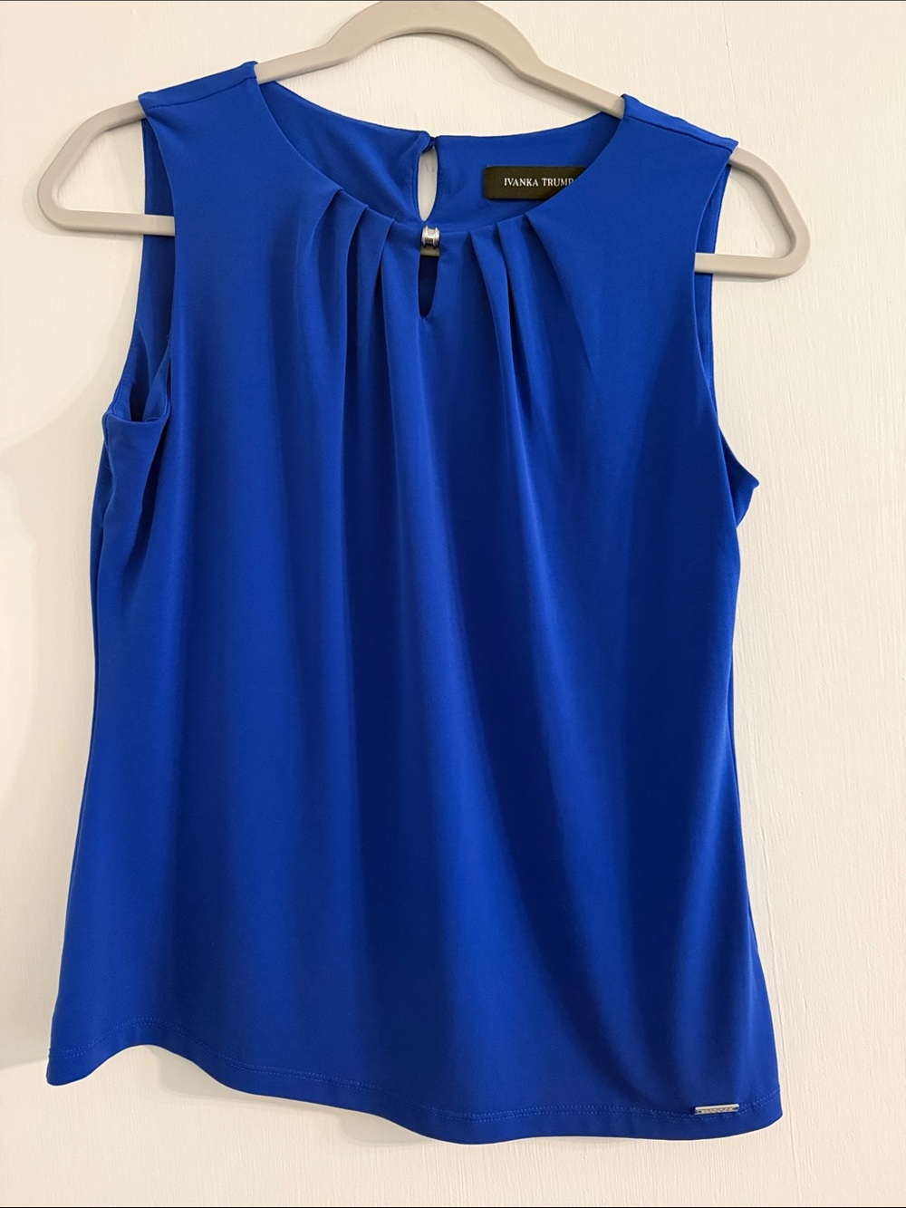Ivanka Trump Royal Blue Pleated Keyhole Sleeveless Top